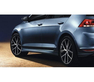 Накладки на пороги для Golf 7 Накладки на пороги для Golf 7