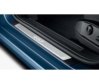 Декоративные накладки на пороги, передние для Golf 7 Декоративные накладки на пороги, передние для Golf 7